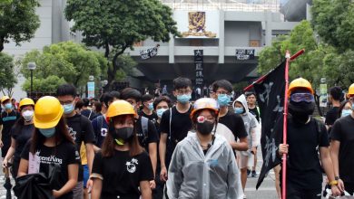 Photo of China nu mai livrează haine negre și unele accesorii galbene către Hong Kong. Care e motivul?