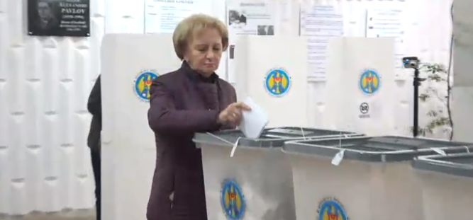 Photo of video | Zinaida Greceanîi și-a exercitat dreptul de cetățean: „Am votat pentru un adevărat gospodar”