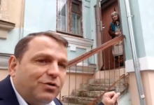 Photo of video | Andrei Năstase, testat de o bătrânică cât e de gospodar. „Intrați, nu vă temeți”