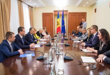 Photo of Investitorii din România, în dialog cu Ion Chicu: „Vom asista cu drag Republica Moldova în domeniile ce țin de dezvoltarea economică”