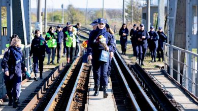 Photo of foto | Nu doar bărbații poartă cu mândrie epoleți. Cum arată o zi din viața unei polițiste de frontieră?