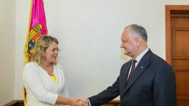 Photo of Noua șefă a Institutului Internațional Republican, în vizită la Președinție. Igor Dodon i-a vorbit despre importanța organizației