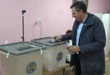 Photo of video | Fostul primar al Chișinăului, Dorin Chirtoacă, și-a exercitat dreptul la vot: „Vreau să pun punct haosului”