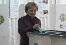 Photo of video | Președinta Parlamentului, Zinaida Greceanîi, a votat: „Alegeți un gospodar care știe ce trebuie să facă”