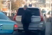 Photo of video | Serafim Urechean a fost surprins cum își parchează neregulamentar mașina. Cum își motivează fapta fostul primar?