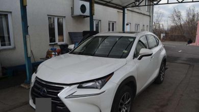 Photo of foto | Un moldovean voia să se întoarcă acasă la volanul unui Lexus, dar a rămas fără mașină la vamă. Ce s-a întâmplat cu vehiculul de 35.000 de euro?