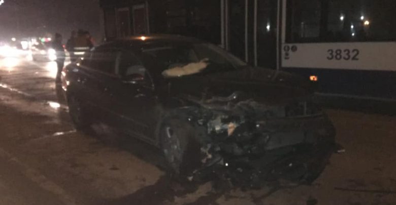 Photo of update, foto, video | Noi detalii în cazul accidentului de la Circ. Unul dintre vehicule a fost proiectat într-un troleibuz