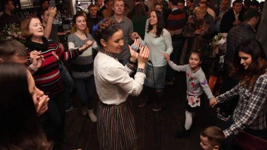 Photo of Fii acasă chiar și la mii de kilometri! Moldovenii din Marea Britanie te invită să întâmpini sărbătorile cu colinde și acte caritabile