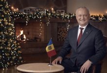 Photo of Igor Dodon a felicitat moldovenii cu ocazia Crăciunului pe stil nou: „Gândurile noastre să se îndrepte în aceste zile și către cei nevoiași”