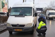 Photo of foto | Prima zăpadă pune în pericol viața oamenilor? Poliția verifică dacă transportatorii au echipat vehiculele cu anvelope de iarnă