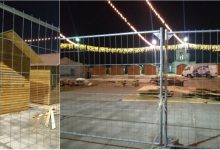 Photo of foto | O porțiune din Parcul Catedralei a fost îngrădită. Muncitorii au început lucrările de amenajare a Târgului de Crăciun