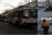 Photo of ultima oră | Centrul Chișinăului este blocat. Troleibuzele s-au oprit în mijlocul străzii, iar stațiile sunt pline de oameni