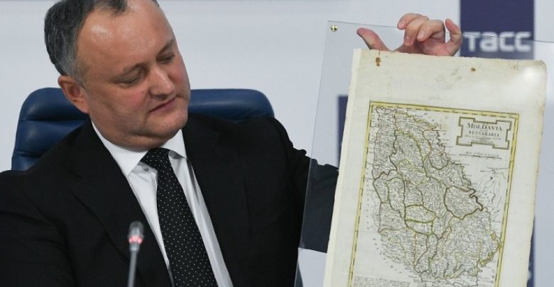 Photo of Președintele nu mai insistă pe „Istoria Moldovei” și „limba moldovenească”? Igor Dodon: Aceste subiecte dezbină societatea