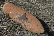 Photo of Săpau o gură de canalizare, dar au găsit o bombă. Un proiectil de pe timpul războiului, descoperit la Ciocana