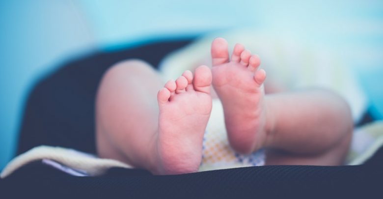 Photo of foto | Emoții de nedescris pentru o familie de moldoveni. Bebelușul lor este primul care s-a născut în 2020 într-un oraș din Italia
