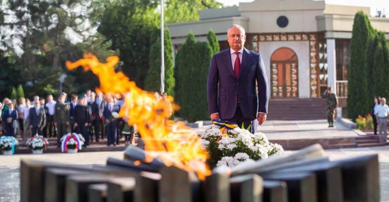 Photo of video | Dodon se pregătește de 9 mai: A dat indicația să fie reconstruit Memorialul „Eternitate” și vrea organizarea unui marș al Victoriei la Chișinău