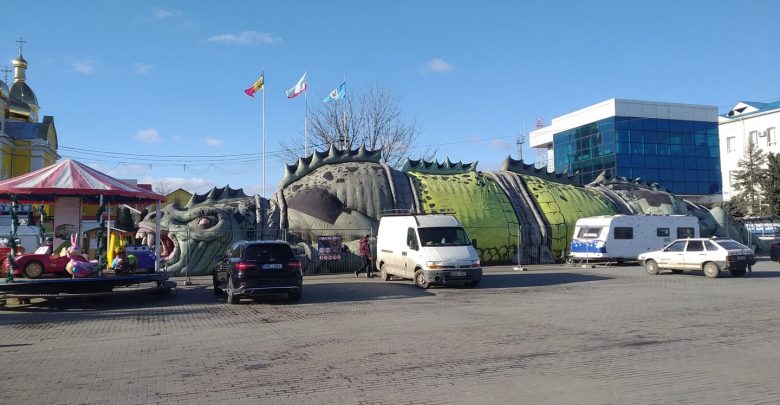 Photo of Reptila gigantică din Chișinău „a migrat” la sud. Unde a fost zărită de această dată instalația?