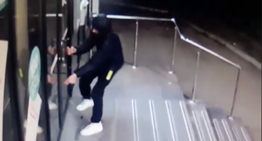 Photo of video | Un minor de 16 ani ar fi comis cel puțin 20 de furturi în capitală. Ce pedeapsă riscă adolescentul?