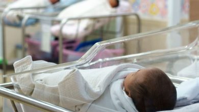 Photo of Doi bebeluși s-au născut infectați, însă au fost tratați. Distribuția pe vârste a pacienților bolnavi de coronavirus