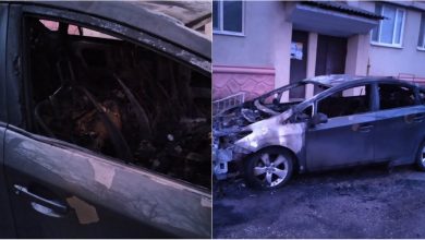 Photo of foto, video | Prima noapte din an nu a trecut fără incidente. Într-o curte din Bălți au fost incendiate două automobile