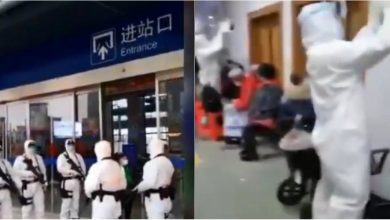 Photo of video | Noi imagini de coșmar din China. Bolnavii zac pe jos în spitale, iar gările sunt păzite cu arme automate