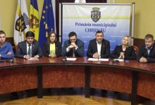 Photo of video | Consilierii PAS constată nereguli la angajarea personalului din cadrul Primariei: „Sunt aduși în funcții-cheie oameni cu probleme mari de integritate”