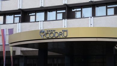 Photo of Statul, prejudiciat cu 162 de milioane de lei la privatizarea Hotelului „Codru”. Slusari întreabă Procuratura și CNA dacă a fost pornit un dosar