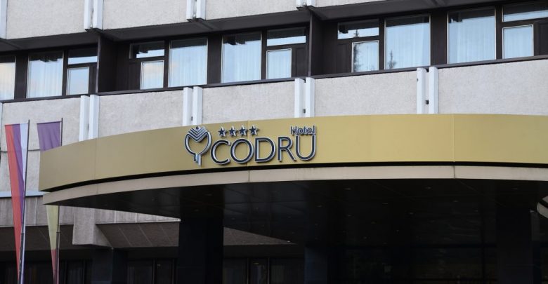 Photo of Statul, prejudiciat cu 162 de milioane de lei la privatizarea Hotelului „Codru”. Slusari întreabă Procuratura și CNA dacă a fost pornit un dosar