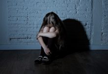 Photo of Un doctor, acuzat că filma pe ascuns minorii dezbrăcați în timpul consultațiilor. Peste 1700 de înregistrări, găsite la domiciliul suspectului