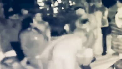 Photo of video | Momentul în care o tânără este bătută într-un club de noapte din Rezina. Fata și-a pierdut cunoștința
