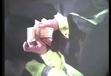Photo of video | Polițiști de patrulare, filmați în timp ce ar fi împărțit mita primită de la șoferi
