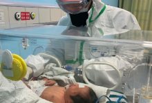 Photo of Coronavirusul se poate transmite de la gravidă la făt? Un nou-născut a devenit cel mai tânăr pacient infectat