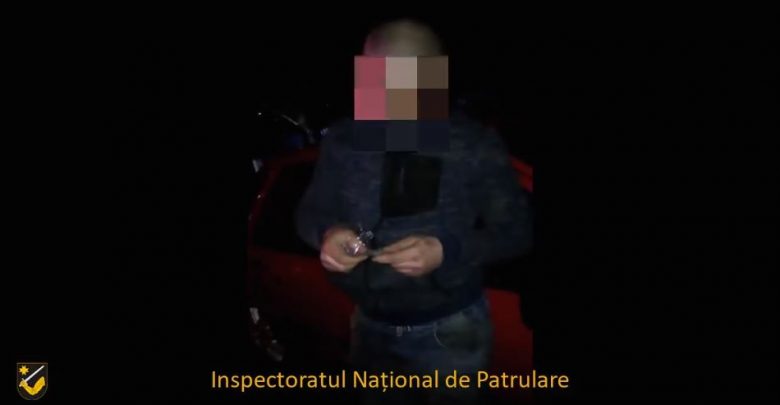 Photo of video | A urcat beat la volan și s-a izbit într-un copac în timp ce încerca să fugă de poliție. Un șofer din Cahul și-a luat adio de la permisul de conducere