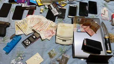 Photo of video | Business cu droguri prin Telegram, pus pe roate de câțiva tineri. 300.000 de lei – valoarea substanțelor confiscate la percheziții