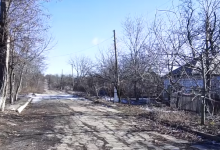 Photo of video | Doar patru locuitori au mai rămas să vegheze liniștea unui sat de la nordul Moldovei. „Dacă înainte cineva murea, oamenii se adunau și făceau groapa. Dar nouă cine o să ne-o sape?”