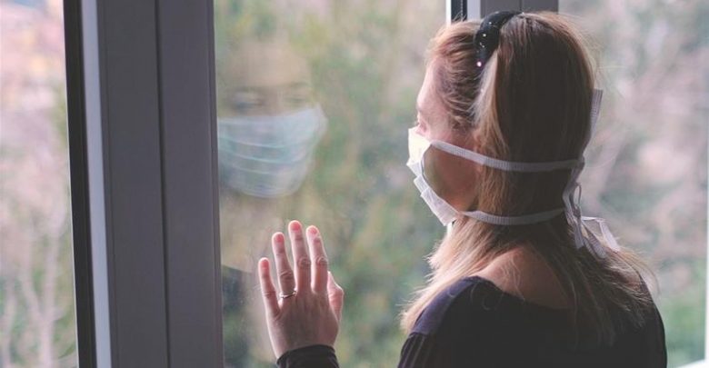 Photo of Cum ne protejăm sănătatea mintală pe vreme de coronavirus? Recomandările unui psihiatru român