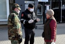 Photo of foto, video | Circa 300 de militari cu 32 de unități de tehnică patrulează astăzi străzile din mai multe localități