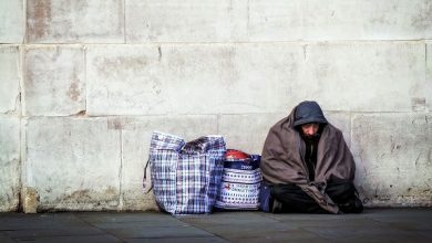 Photo of Nu au unde se refugia, dar speranța lor poți fi chiar tu! Cum poți ajuta oamenii fără adăpost pe vreme de pandemie (și nu doar)?