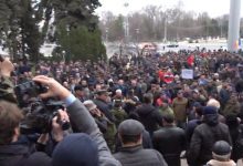 Photo of Persoanele care au protestat ieri în fața Guvernului ar putea fi sancționate. Ce încălcări ar fi comis?