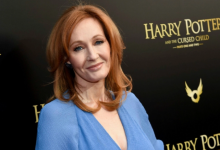 Photo of Celebra scriitoare Joanne Rowling spune că ar fi avut simptome ale coronavirusului, dar s-ar fi tratat fără medicamente. Cum e posibil?