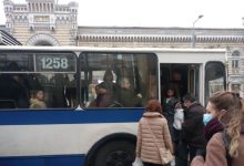Photo of Pasagerii transportului public din Chișinău, obligați să-și acopere fața cu o mască sau alt material de protecție! Decizia CSE
