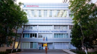 Photo of Șeful secției de internare al spitalului Sfânta Treime, diagnosticat cu virusul COVID-19. Ce spune administrația instituției?