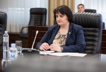 Photo of Viorica Dumbrăveanu dă asigurări că va duce mandatul de ministră până la capăt: „Sunt puternică, nu e atât de simplu să fiu învinsă”