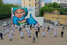 Photo of foto | La Milano a apărut o pictură gigantică dedicată cadrelor medicale. „Ca să nu uităm!”