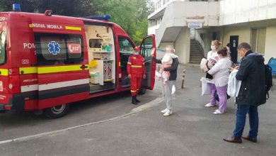 Photo of foto | O fetiță de doar 1 anișor, transportată urgent de SMURD la București. Ce a pățit micuța?