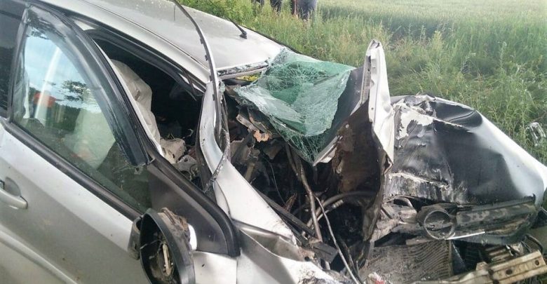 Photo of foto | Caz tragic pe un drum de la nordul țării. Un șofer a decedat după ce s-a izbit cu mașina de un copac