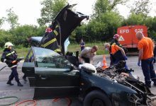 Photo of video | Grav accident la Bălți. Un tânăr de 24 de ani a rămas blocat între fiarele automobilului pe care îl conducea