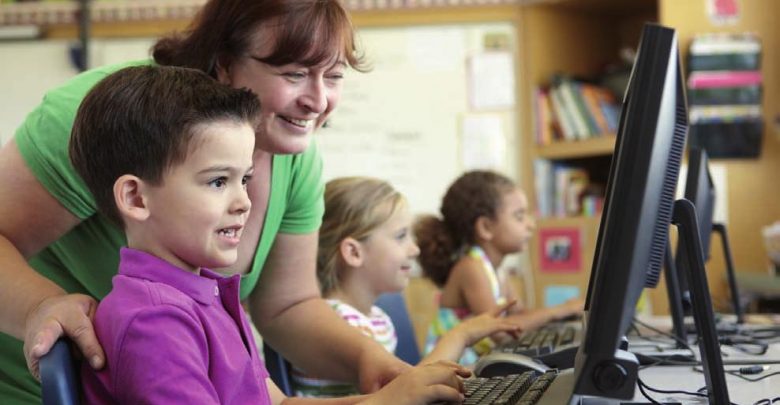 Photo of MECC a lansat campania „Donează un computer pentru educație”. Iată cum poți fi de ajutor elevilor din țară