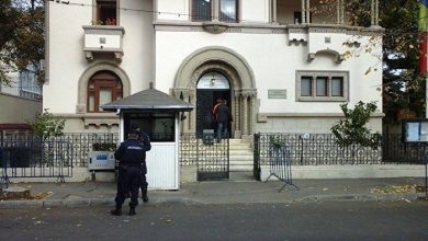 Photo of Ambasada Moldovei la București își sistează activitatea după ce o angajată a contractat coronavirusul