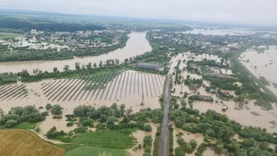 Photo of foto, video | Tragedie în vestul Ucrainei. Cel puțin trei oameni au murit, peste 800 au fost evacuați, iar mii de case au fost inundate